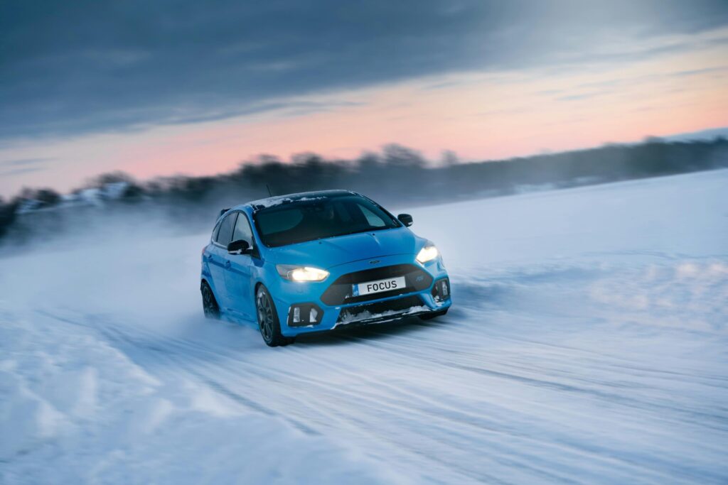 LeviTour offers amazing winter rally experiences.